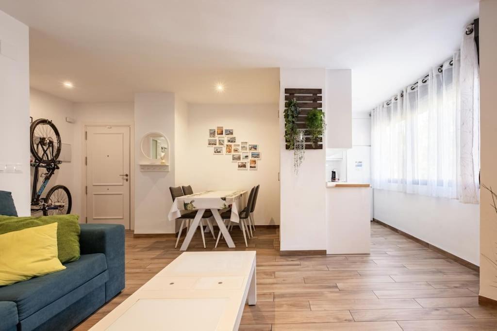 Bonito Piso Recien Reformado Con Zona De Parking Apartment Almunecar Bagian luar foto
